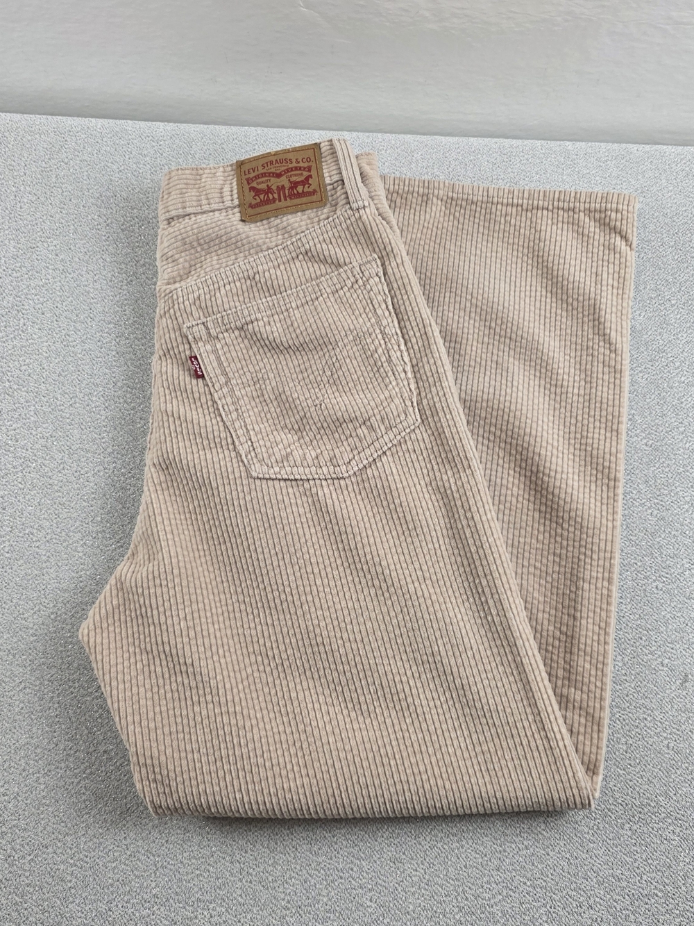Levi's Ribcage Straight Button Fly Corduroy Pants Jeans Beige Wmn's 29